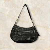 Y2K Guess Shoulder Bag – Lackleder Schwarz