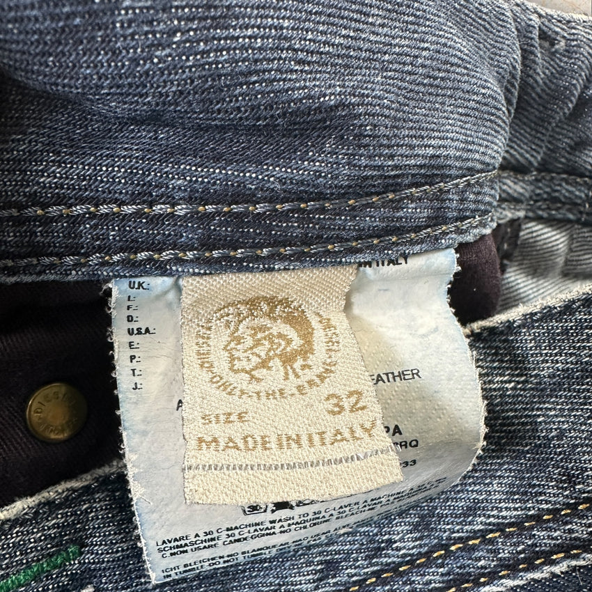 Diesel Herren Bootcut Jeans Size 42 / M