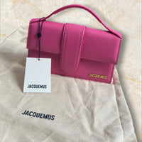 Jacquemus Le Grand Bambino Damen 
Handtasche / Crossbody — Pink & Gold Hardware