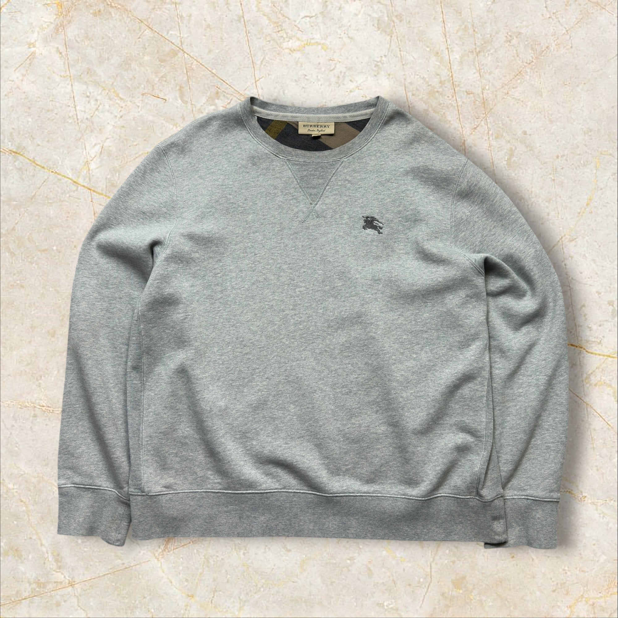 Burberry Sweatshirt Unisex Longsleeve Size 3XL Fit XL