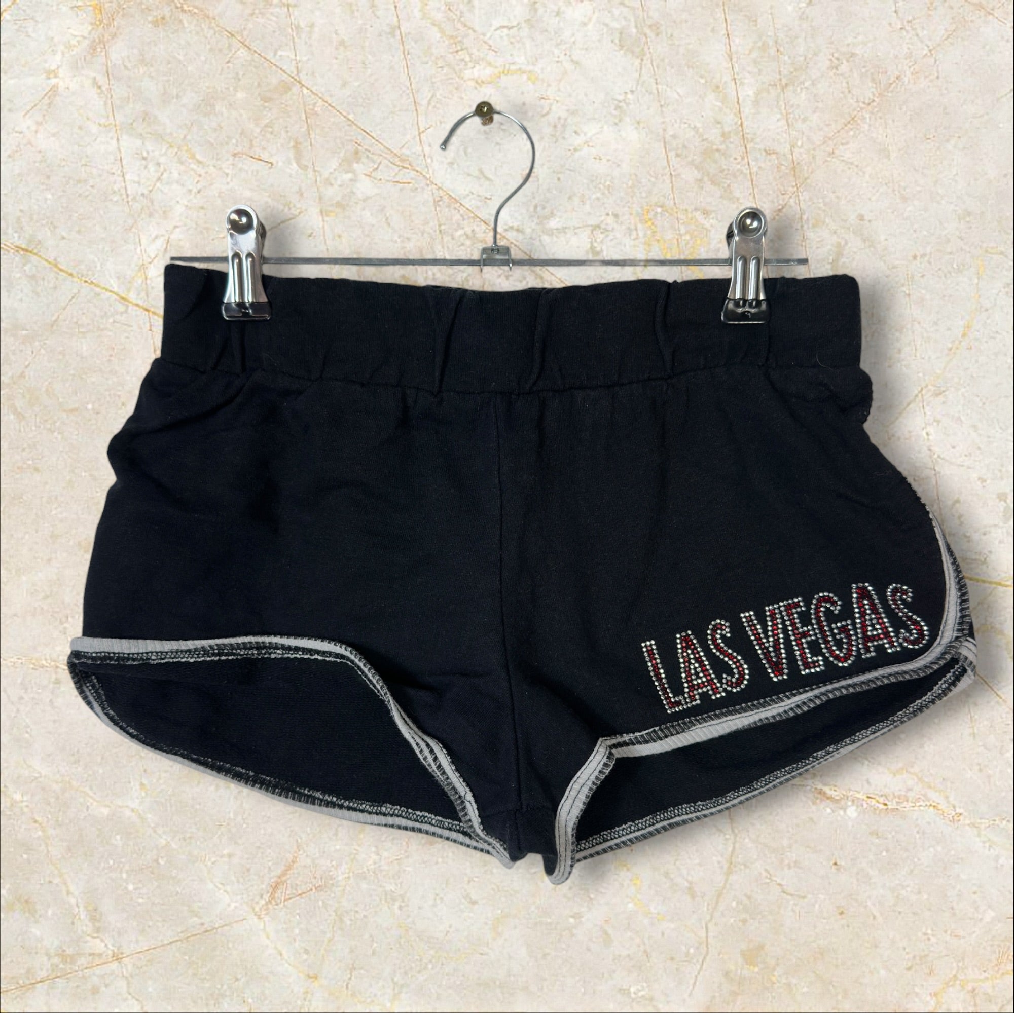 Y2K Ware-Code Damen Booty Shorts „Las Vegas“ — Strass-Design Size S