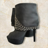 Steve Madden Shark Heels Size 38.5