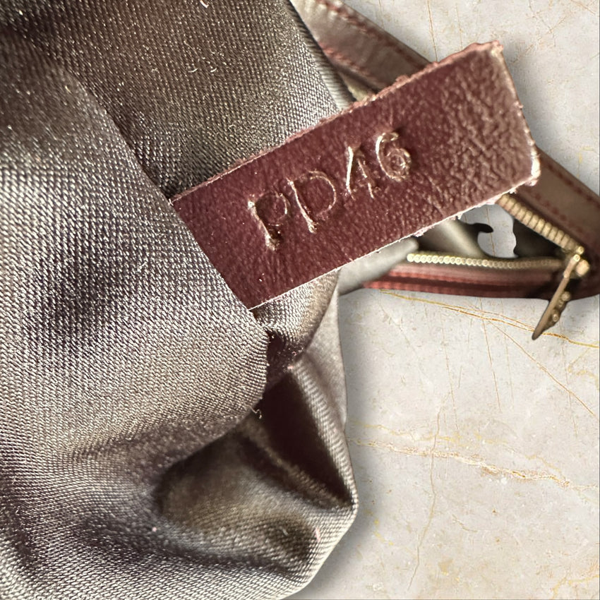 Tod‘s Vintage Leder Schultertasche / Tote Bag — Bordeauxrot