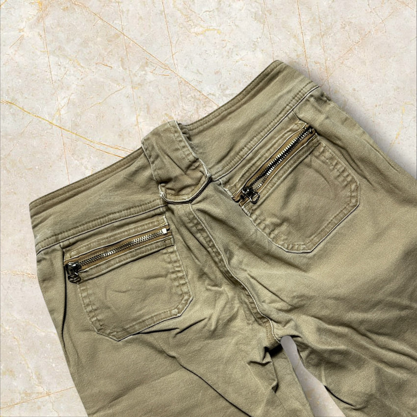 Low Waist Damen Flared Jeans — Size 34 / XS