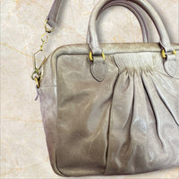 Miu Miu Lammleder Handtasche / Crossbody – Beige