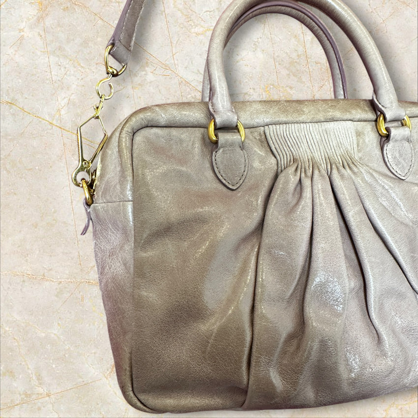 Miu Miu Lammleder Handtasche / Crossbody – Beige