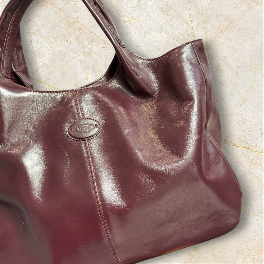Tod‘s Vintage Leder Schultertasche / Tote Bag — Bordeauxrot