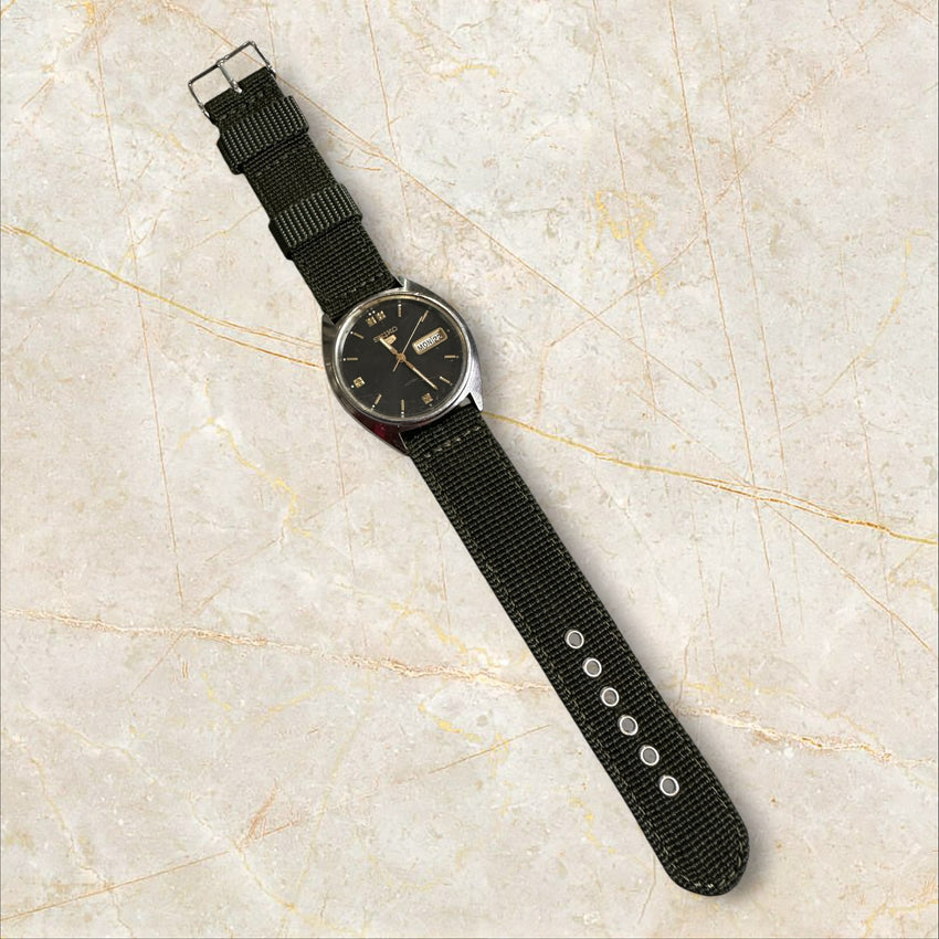 Vintage Seiko 5 Automatic „Black Dial“ — Herrenuhr