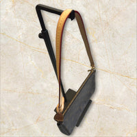 Louis Vuitton Pochette Accessoires Damen Schultertasche — Monogram Canvas