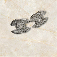 Chanel CC Ohrstecker A13 Strass — Silver Tone