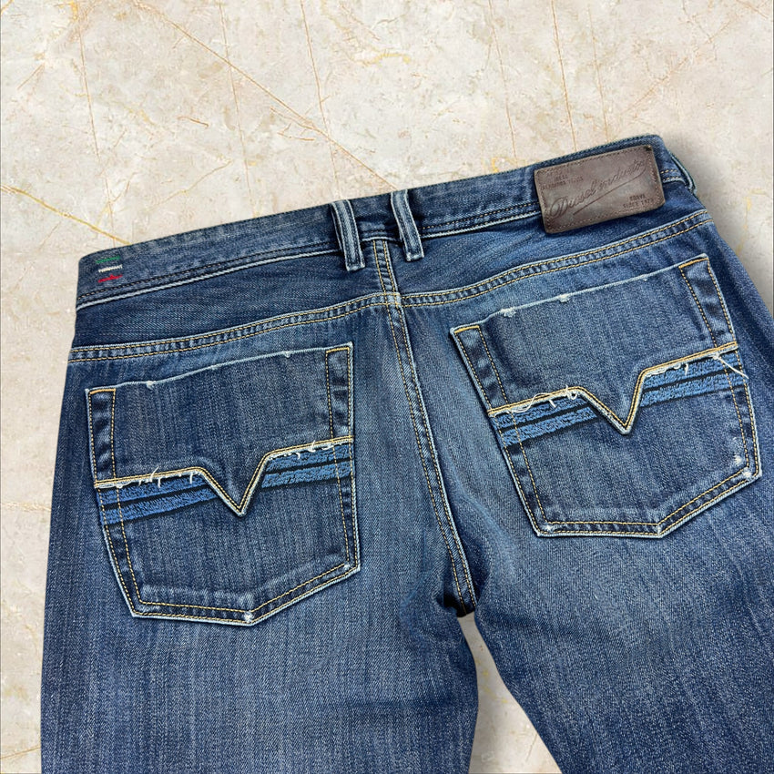 Diesel Herren Bootcut Jeans Size 42 / M
