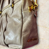 Miu Miu Lammleder Handtasche / Crossbody – Beige