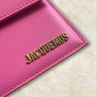 Jacquemus Le Grand Bambino Damen 
Handtasche / Crossbody — Pink & Gold Hardware