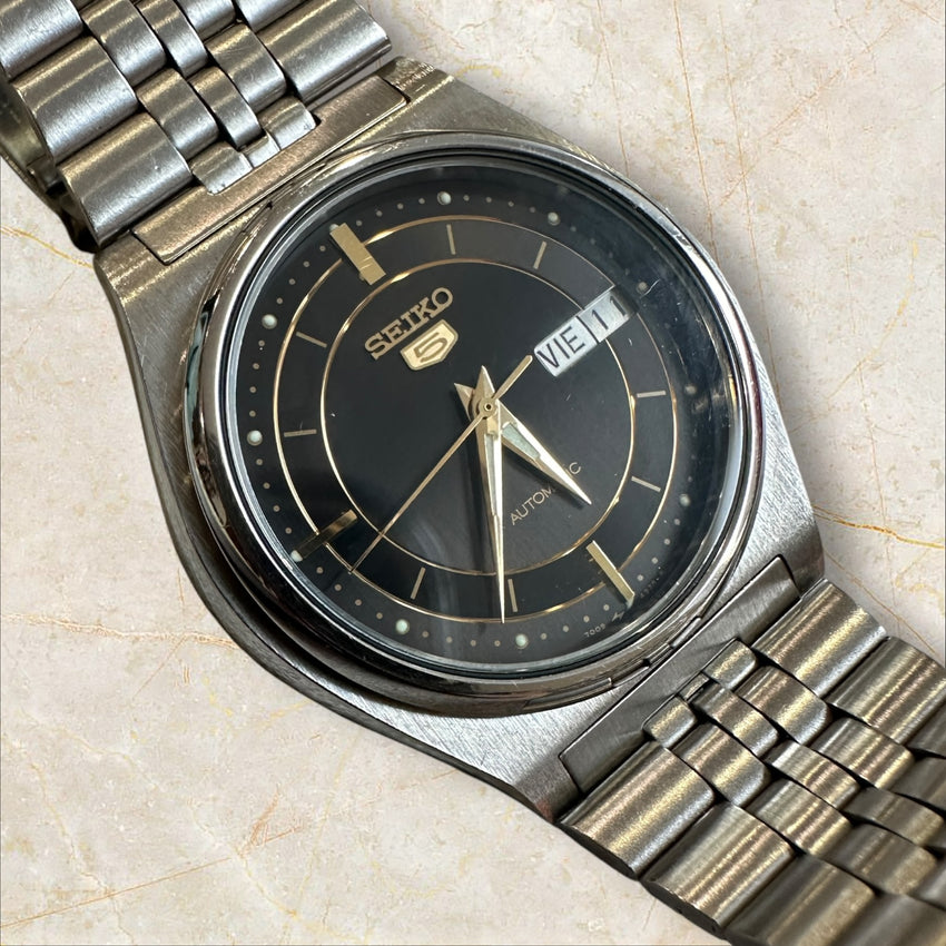 Vintage Seiko 5 Automatic „Two-Tone Black & Grey Dial“ — Herrenuhr
