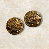 Vintage Chanel Ohrclips 1995 – Gold CC Logo