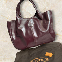 Tod‘s Vintage Leder Schultertasche / Tote Bag — Bordeauxrot