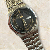 Vintage Seiko 5 Automatic „Two-Tone Black & Grey Dial“ — Herrenuhr