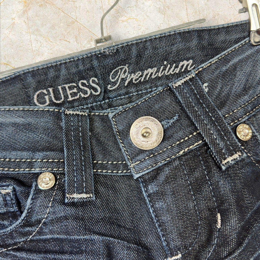 Guess Premium Vintage Damen Flared Jeans — Dark Raw Denim Low Waist Size 34 / XS