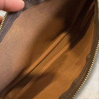 Louis Vuitton Pochette Accessoires Damen Schultertasche — Monogram Canvas